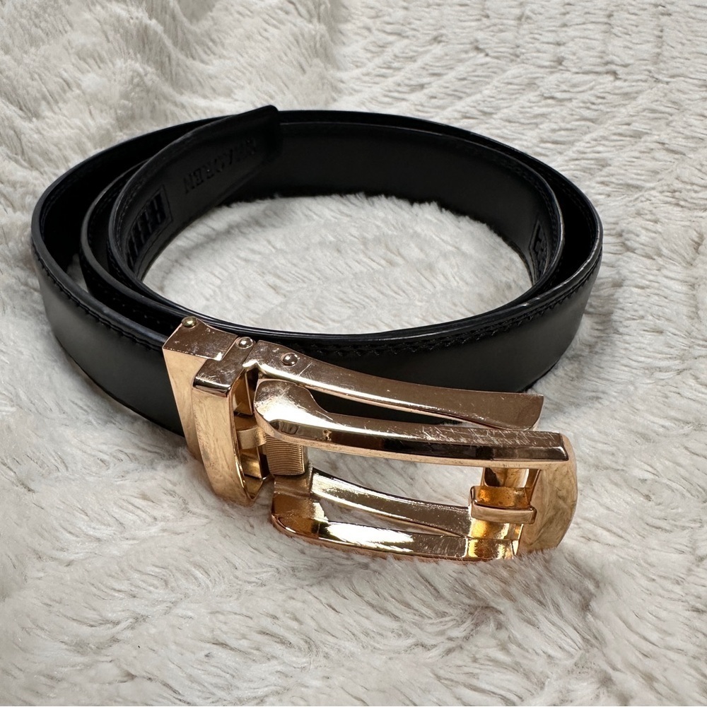Chaoren Elegant black leather Ratchet  belt Custom Fit -  28 - 34  like new!
